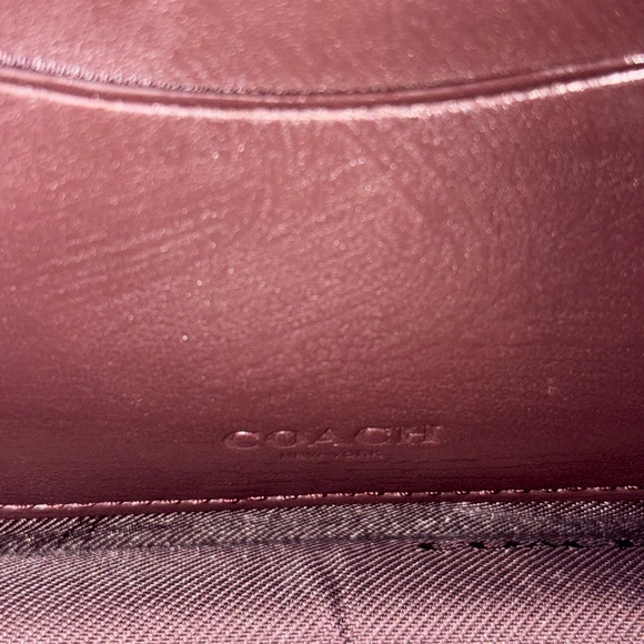 Authentic Coach Dreamer Leather Wristlet – Dusty Lavender with Snakeskin Detail - Picture 7 of 8